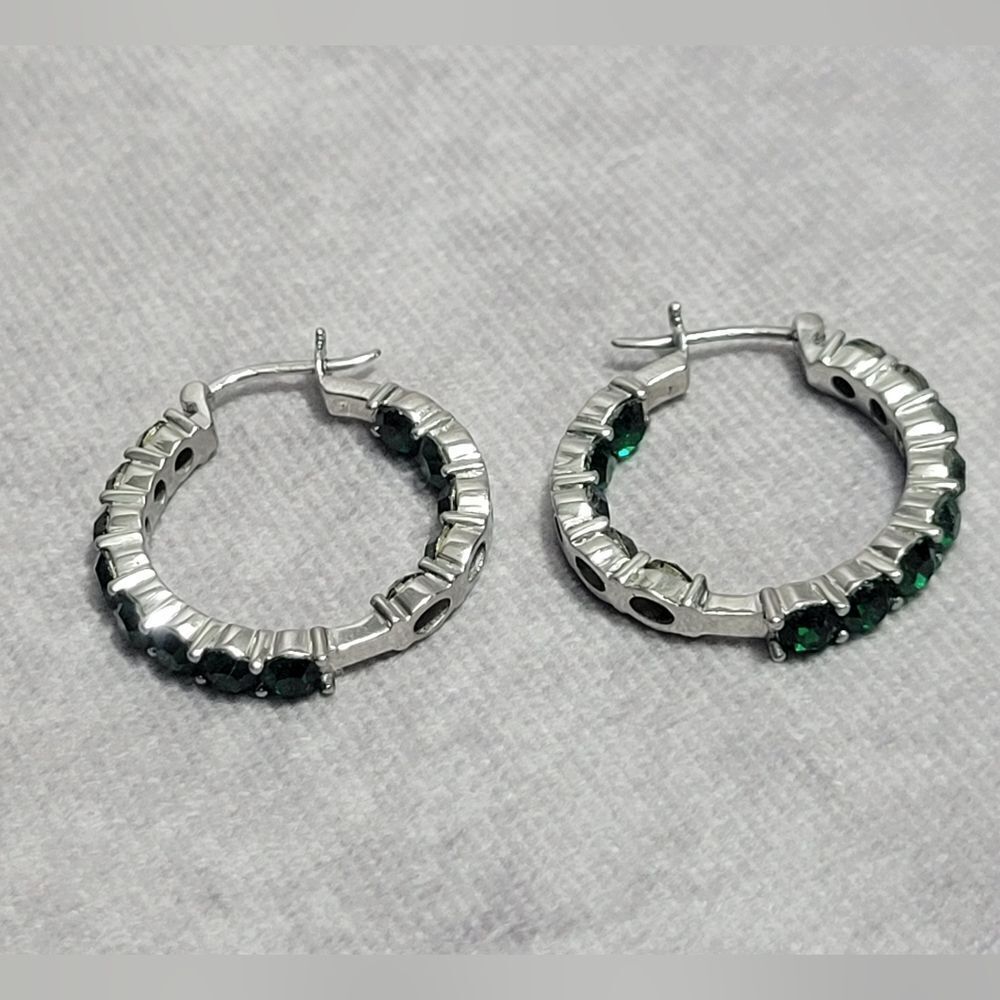 Emerald Color Crystal Hoop Earrings‎ - Picture 14 of 16